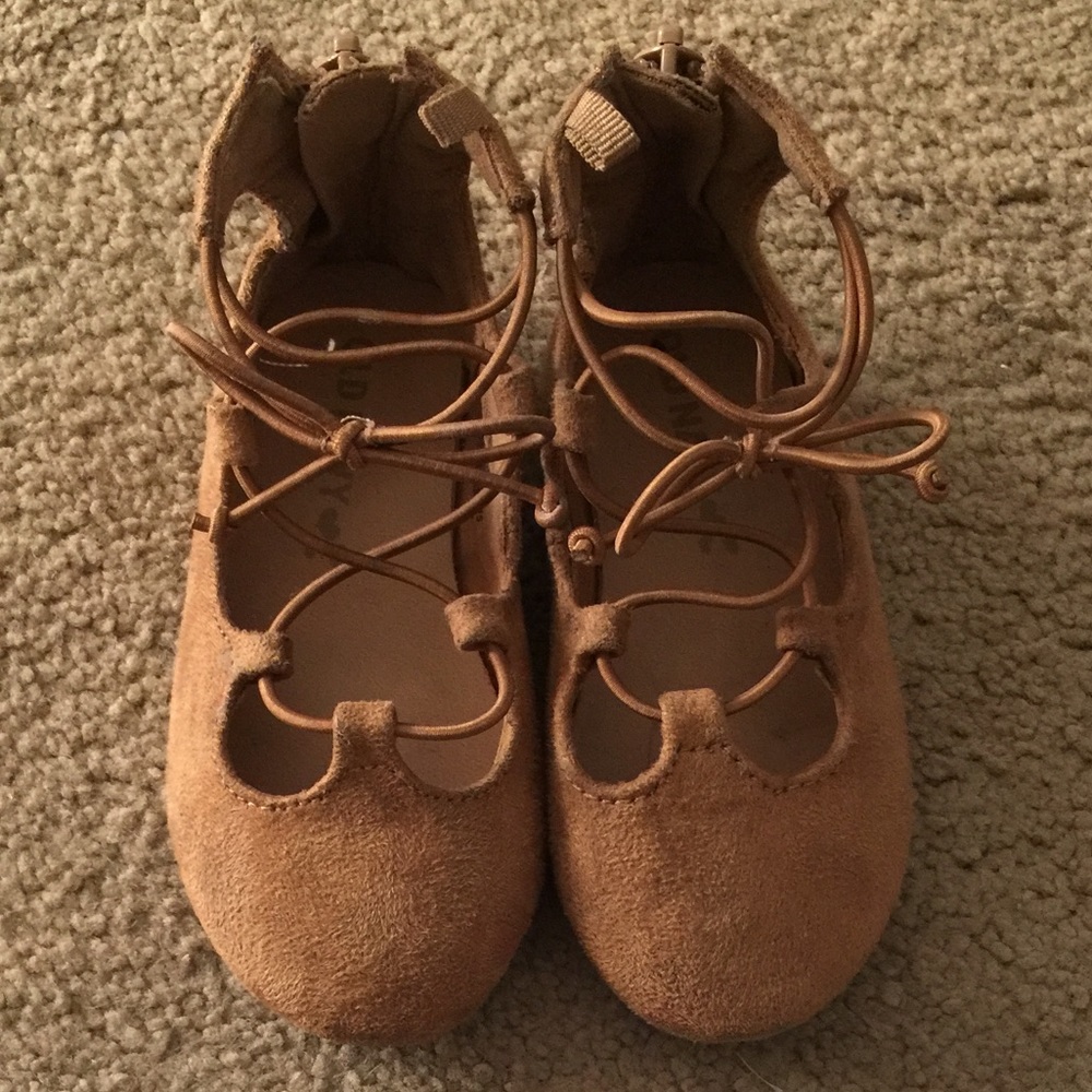 Cute zipper up shoes